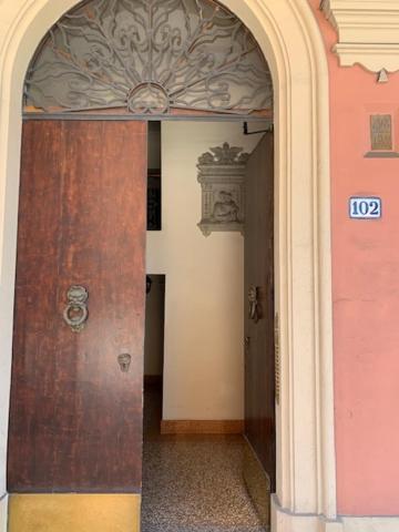 Saragozza Boutique Apartment Μπολόνια Εξωτερικό φωτογραφία